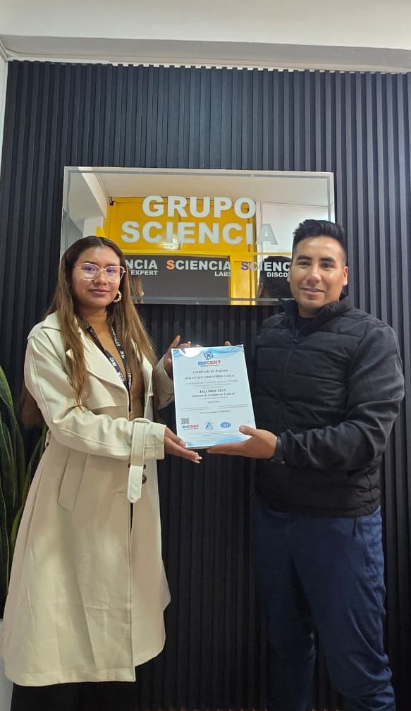 Entrega del certificado ISO 9001:2015 a Sciencia Group